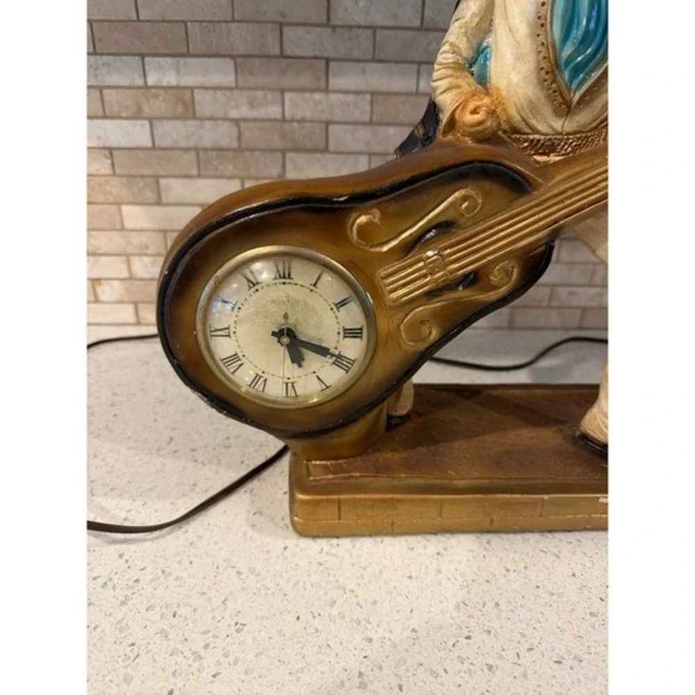 Vintage Elvis Bust‎ Chalkware Mantel Clock Guitar Working Landshire